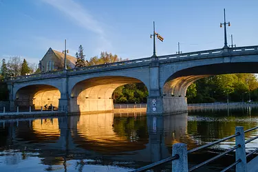 Bank Bridge