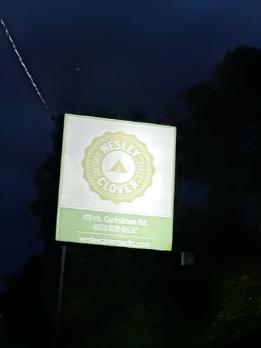 Wesley Clover et baie Shirley