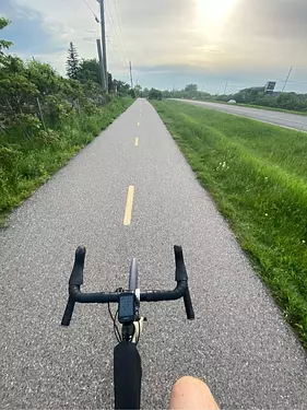 nice bike path towards Aylmer