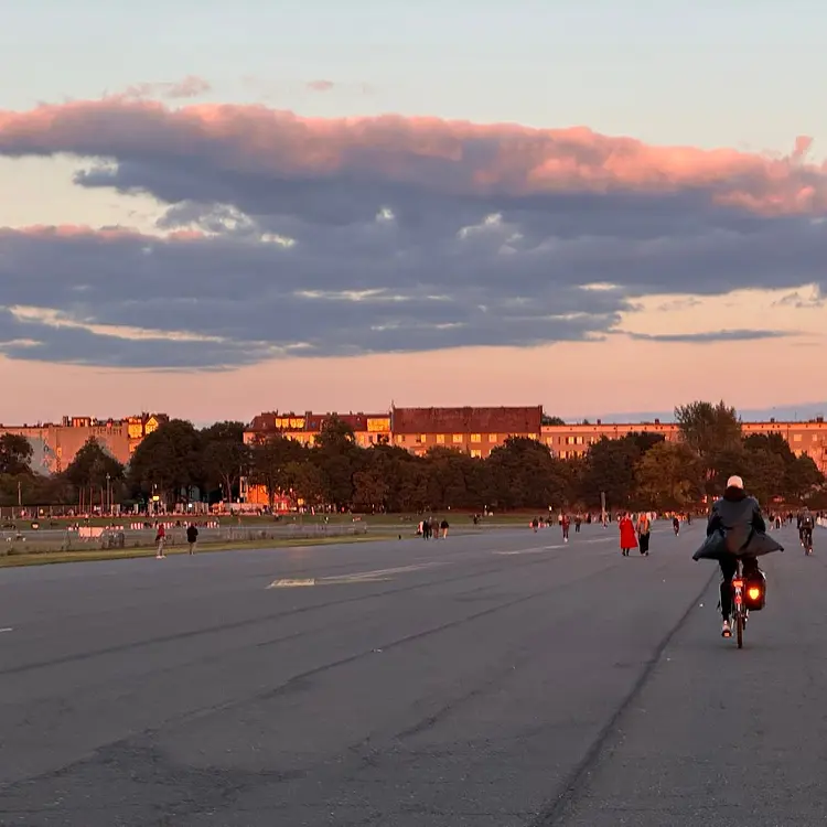 Sunset Tempelhof Ride